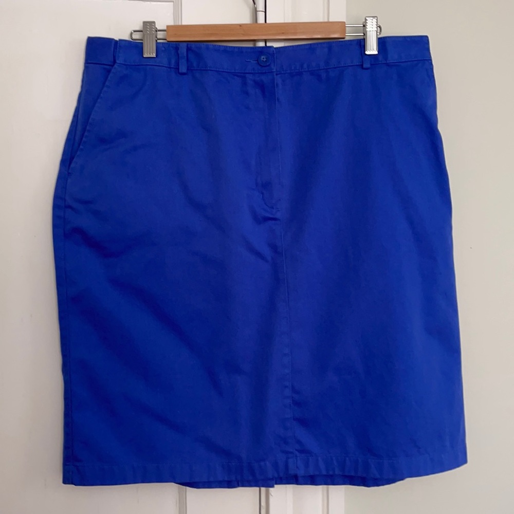 Royal blue skirt, 3 full pockets, zipper w/button